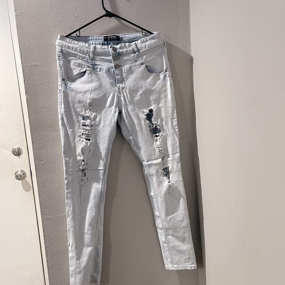 Forever 21 Ripped Jeans - Picture 10 of 11
